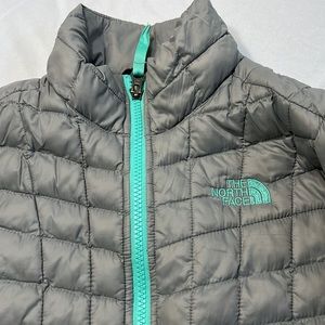 Girls North Face jacket